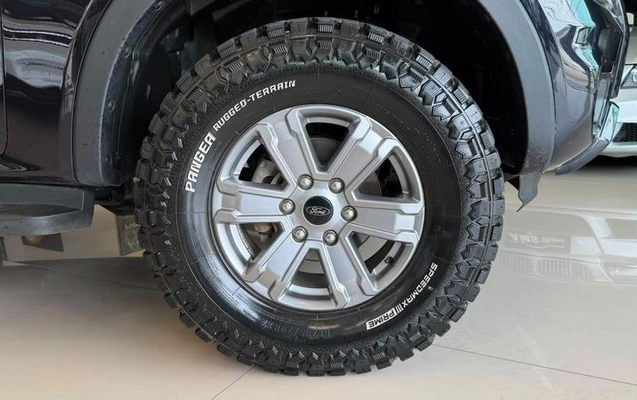 imagem-https://www.socarrao.com.br/sc-vehicle-images-prod/3345358/1787256127599-8400324_0_B_995bd530d8.jpeg