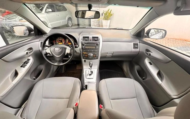 imagem-https://www.socarrao.com.br/sc-vehicle-images-prod/3345411/1789504565000-8400295_5_B_728c4b9fe7.jpeg