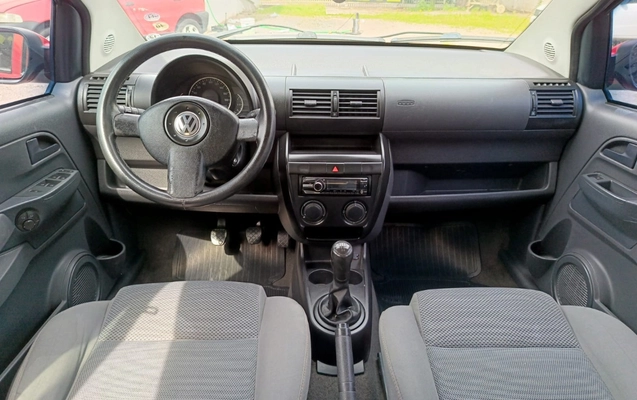 imagem-https://www.socarrao.com.br/sc-vehicle-images-prod/3345445/1787251621238-NmY4NTMyNTMtOTQ4Yi00NGFmLTk5NmQtM2NlMzFhMWZlNWUxLmpwZw.jpg
