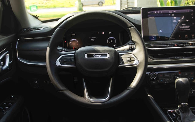 imagem-https://www.socarrao.com.br/sc-vehicle-images-prod/3345466/1787251678350-SU1HXzAwMDIuanBn.jpg