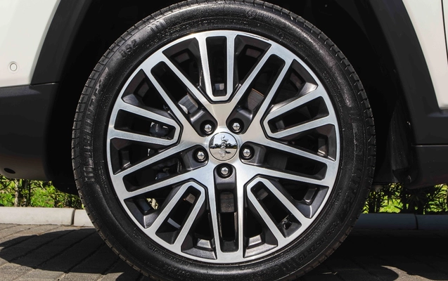 imagem-https://www.socarrao.com.br/sc-vehicle-images-prod/3345466/1787251679779-SU1HXzk5OTIuanBn.jpg