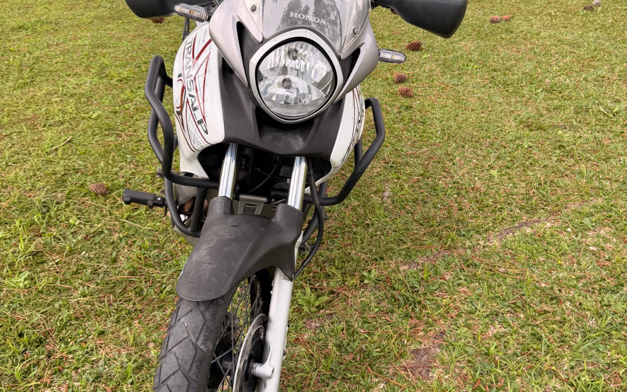 imagem-https://www.socarrao.com.br/sc-vehicle-images-prod/3345533/1787251800216-ZWJjZWE2MDQtODQ4My00MTlhLWFjYTctYmEwZjQ0ZDI0NTMzLmpmaWY.jfif