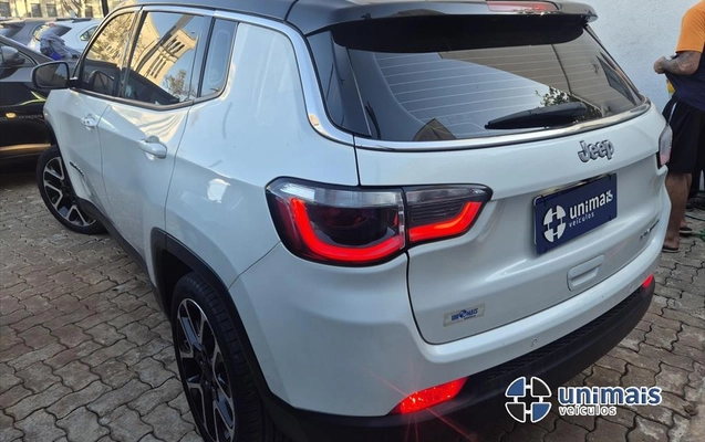 imagem-https://www.socarrao.com.br/sc-vehicle-images-prod/3345627/1787251962713-0499717a-2aa9-4f46-aae7-2fa41f4ac34a20260820143655.jpeg