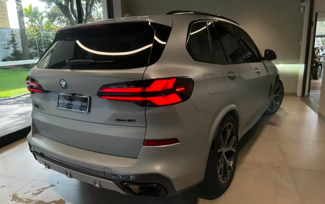 imagem-https://www.socarrao.com.br/sc-vehicle-images-prod/3345646/1789045328572-690143147