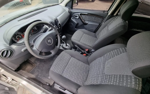 imagem-https://www.socarrao.com.br/sc-vehicle-images-prod/3345711/1787252366255-XzvWGp8JHzOMTbnpA1eMBRCzwDOKmwwW.jpg