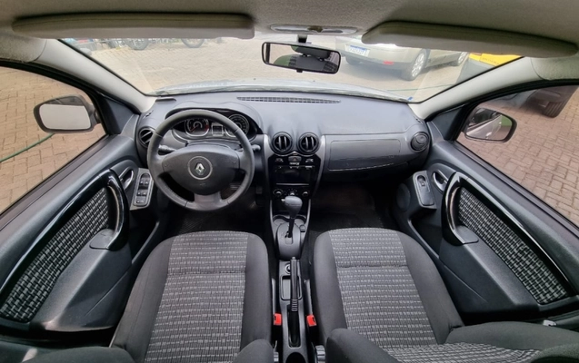 imagem-https://www.socarrao.com.br/sc-vehicle-images-prod/3345711/1787252366259-HcpdtJyi13rJ1y7AJqCQR6GGS4liQAn9.jpg