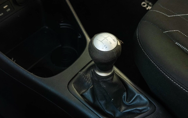 imagem-https://www.socarrao.com.br/sc-vehicle-images-prod/3345879/1787253216627-63bf3113315848d7888033769850ca37_1781117842308.jpg