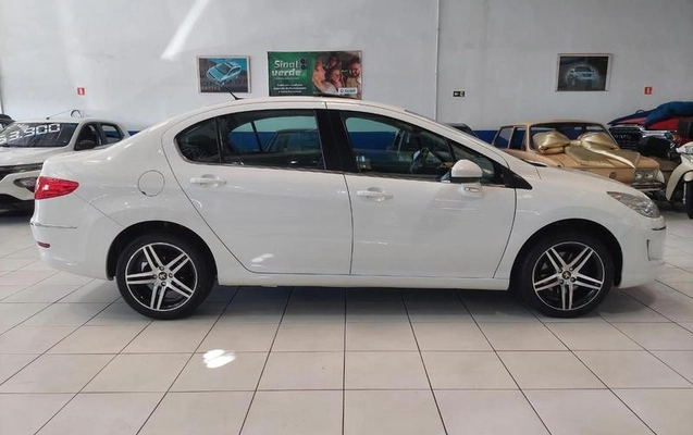 imagem-https://www.socarrao.com.br/sc-vehicle-images-prod/3346070/1788531554336-8377306_7_B_58fc7d49fa.jpg