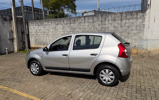 imagem-https://www.socarrao.com.br/sc-vehicle-images-prod/3346115/1787254714856-SU1HXzAwMjAuanBlZw.jpeg