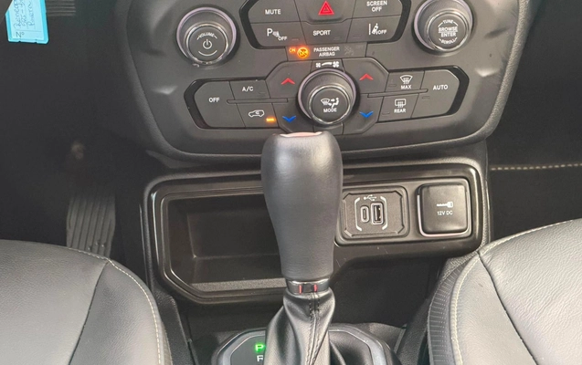 imagem-https://www.socarrao.com.br/sc-vehicle-images-prod/3346129/1789157659595-7020f1cf1c9f4128aaecdabb04f6f18d_1787254495677.jpg
