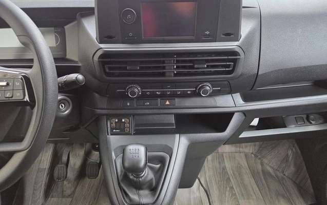 imagem-https://www.socarrao.com.br/sc-vehicle-images-prod/3346203/1787254893800-8385049_13_B_f69898d878.jpeg