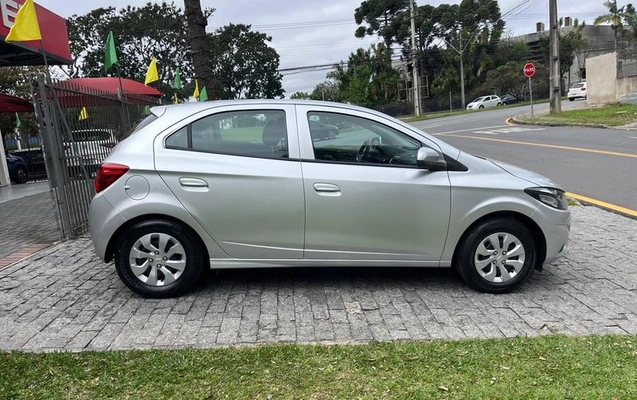 imagem-https://www.socarrao.com.br/sc-vehicle-images-prod/3346388/1789406325638-8366349_14_B_8177645b43.jpeg