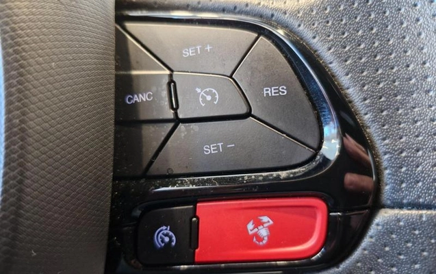 imagem-https://www.socarrao.com.br/sc-vehicle-images-prod/3346396/1789649194816-8359687_21_B_4f33e2257b.jpeg