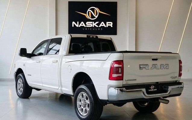 imagem-https://www.socarrao.com.br/sc-vehicle-images-prod/3346420/1791376572848-8324141_14_B_c41c7c110c.jpeg