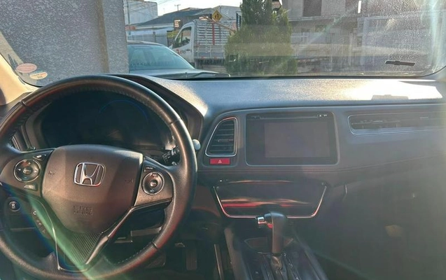 imagem-https://www.socarrao.com.br/sc-vehicle-images-prod/3346577/1787256081084-8401079_9_B_76b16a8f04.jpeg