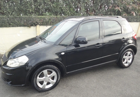 Suzuki SX4 2012 Preto — foto 1 de 3