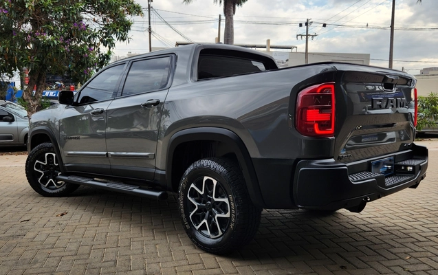 imagem-https://www.socarrao.com.br/sc-vehicle-images-prod/3346625/1789072047536-6480228c-5e68-43c0-ac8d-2dd5c53c5298.jpg
