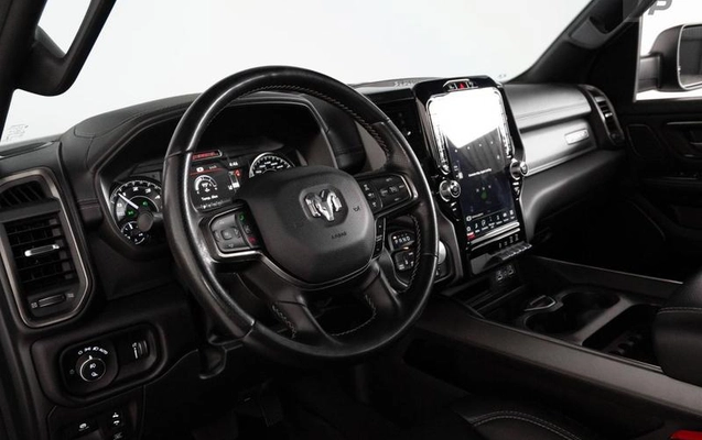 imagem-https://www.socarrao.com.br/sc-vehicle-images-prod/3346632/1788526853608-8396252_1_B_5b24ce50fd.jpeg