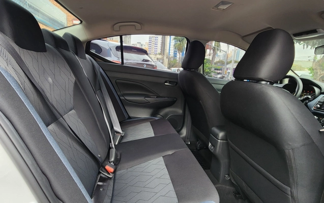 imagem-https://www.socarrao.com.br/sc-vehicle-images-prod/3346688/1787256438725-30dd8d17-d75b-4ed7-9fd0-50bfcfda0f2c.jpg