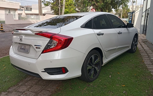 imagem-https://www.socarrao.com.br/sc-vehicle-images-prod/3346846/1787257120105-vehicle_image_1787257029_8242360bbb09d695bae0fcc23885456f.jpeg