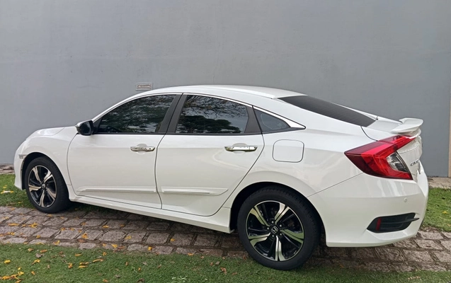 imagem-https://www.socarrao.com.br/sc-vehicle-images-prod/3346846/1787257120106-vehicle_image_1787257044_deab49f0ca1049ecb34d6310992c3c2a.jpeg