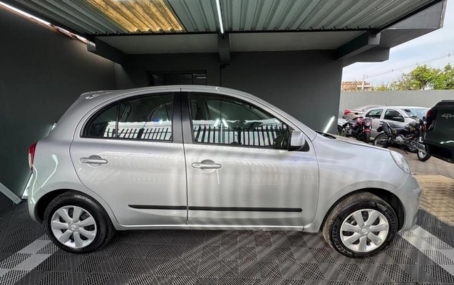imagem-https://www.socarrao.com.br/sc-vehicle-images-prod/3346909/1787666150735-8401210_0_B_3d56f23c3c.jpeg