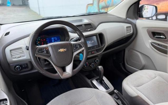 imagem-https://www.socarrao.com.br/sc-vehicle-images-prod/3346956/1787257229578-8250268_11_B_bc3b743b29.jpeg