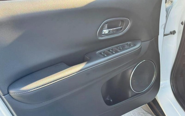 imagem-https://www.socarrao.com.br/sc-vehicle-images-prod/3347175/1788350992936-8363649_16_B_a83cfb5340.jpeg