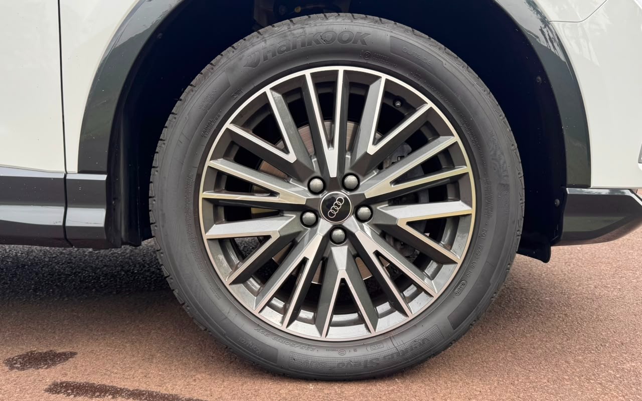 imagem-https://www.socarrao.com.br/sc-vehicle-images-prod/3347391/1787258025261-V2hhdHNBcHAgSW1hZ2UgMjAyNi0wOC0yMCBhdCAxNy4wNS40MiAoMSkuanBlZw.jpeg