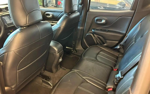imagem-https://www.socarrao.com.br/sc-vehicle-images-prod/3347489/1788469372705-8401332_4_B_1b8dc16ff7.jpeg