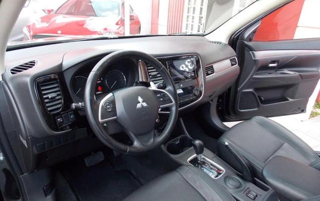 imagem-https://www.socarrao.com.br/sc-vehicle-images-prod/3347640/1787258416928-8376832_14_B_b90d7a783b.jpeg