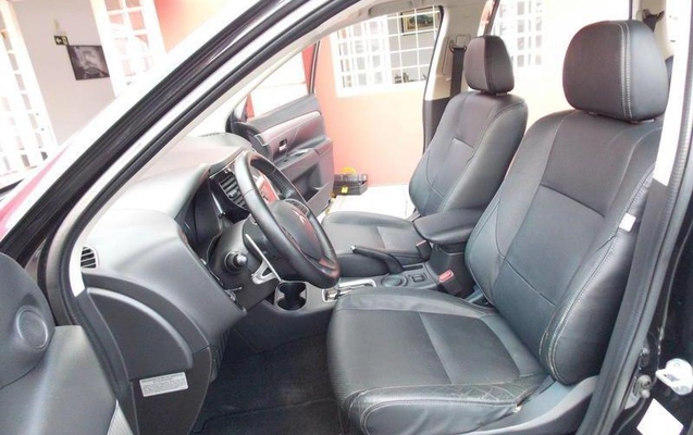 imagem-https://www.socarrao.com.br/sc-vehicle-images-prod/3347640/1787258416930-8376832_10_B_830456da84.jpeg