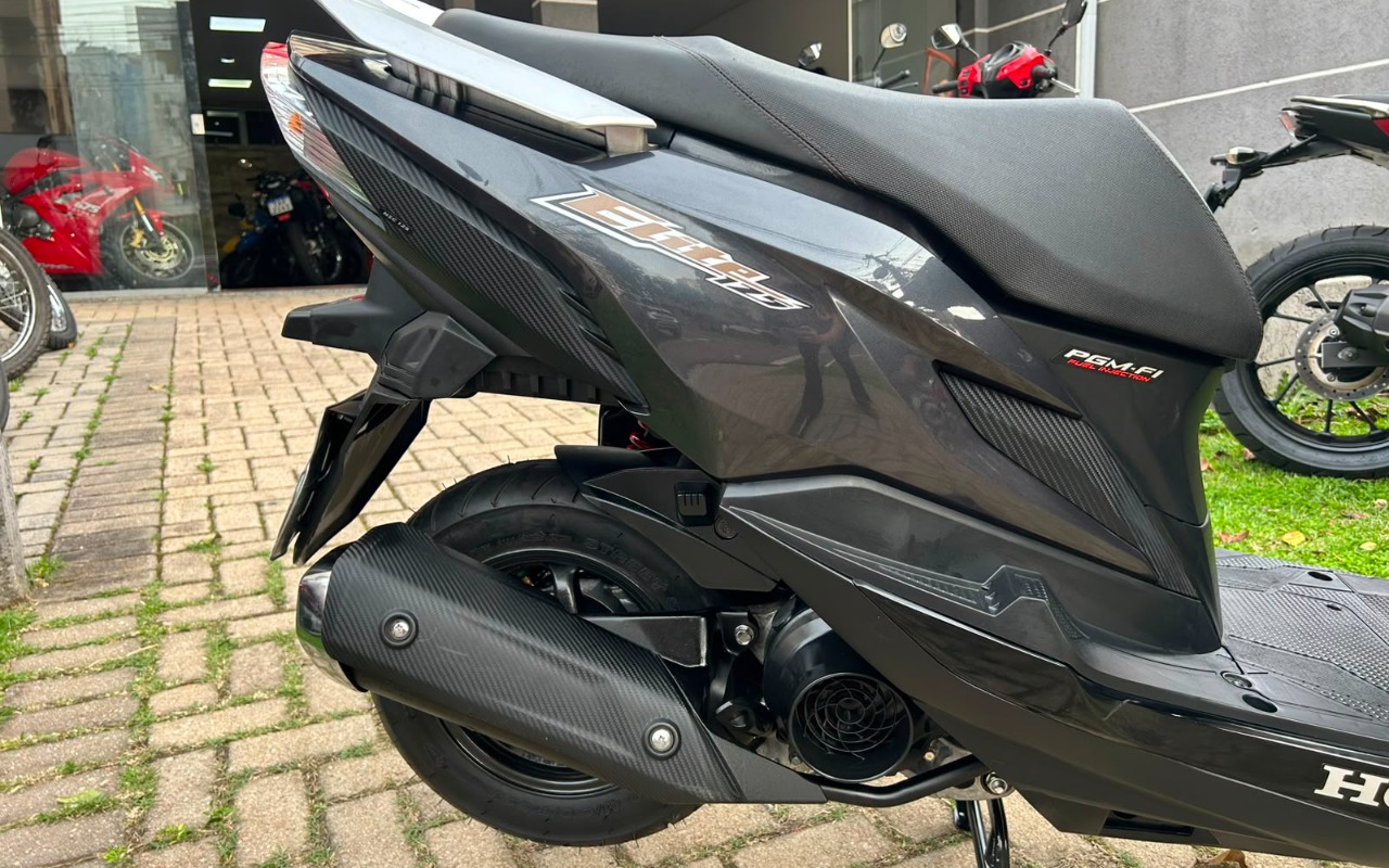 imagem-https://www.socarrao.com.br/sc-vehicle-images-prod/3347659/1787258473950-My5qcGVn.jpeg
