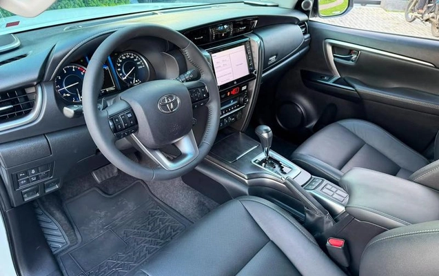 imagem-https://www.socarrao.com.br/sc-vehicle-images-prod/3347684/1789413295230-8372337_8_B_fe8787ad91.jpeg