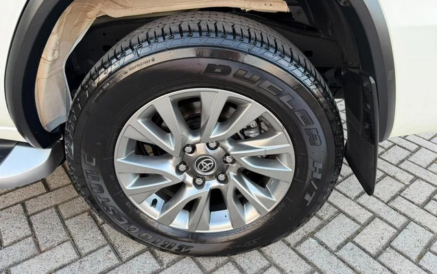 imagem-https://www.socarrao.com.br/sc-vehicle-images-prod/3347684/1789413295254-8372337_16_B_4ffe1f545e.jpeg