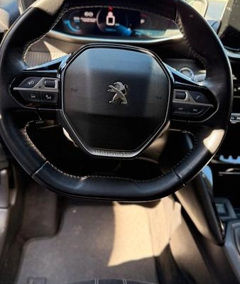 imagem-https://www.socarrao.com.br/sc-vehicle-images-prod/3347706/1789072171143-8261666_16_B_397f5b6196.jpeg