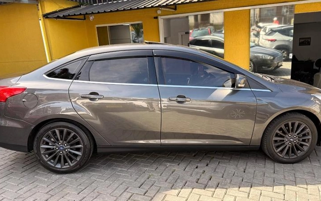 imagem-https://www.socarrao.com.br/sc-vehicle-images-prod/3347761/1787840151639-8394709_4_B_f0e57b7cb3.jpeg