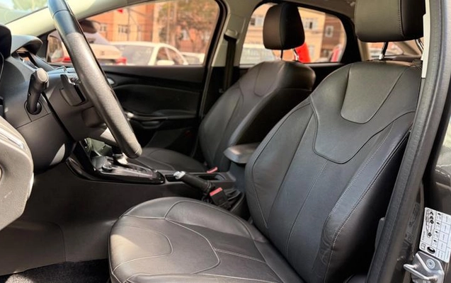 imagem-https://www.socarrao.com.br/sc-vehicle-images-prod/3347761/1787840151653-8394709_13_B_c67601885a.jpeg