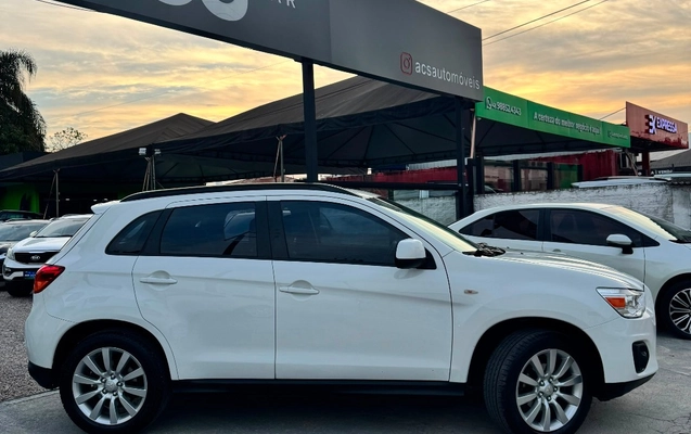 imagem-https://www.socarrao.com.br/sc-vehicle-images-prod/3347856/1787761653606-cd0d6c18193045dfb0b24c716bda15e9_1787259983812.jpg