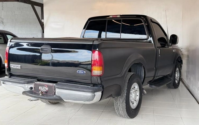 imagem-https://www.socarrao.com.br/sc-vehicle-images-prod/3347878/1787259151281-8345664_1_B_41678b3eaa.jpeg