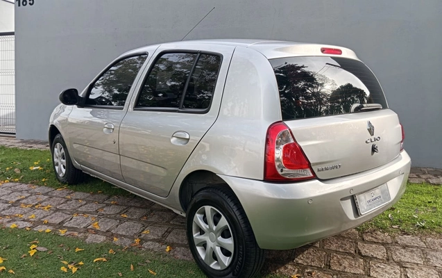 imagem-https://www.socarrao.com.br/sc-vehicle-images-prod/3347908/1787259642066-vehicle_image_1787259368_d5d8957c4881b4b3bfb2052585b39513.jpeg