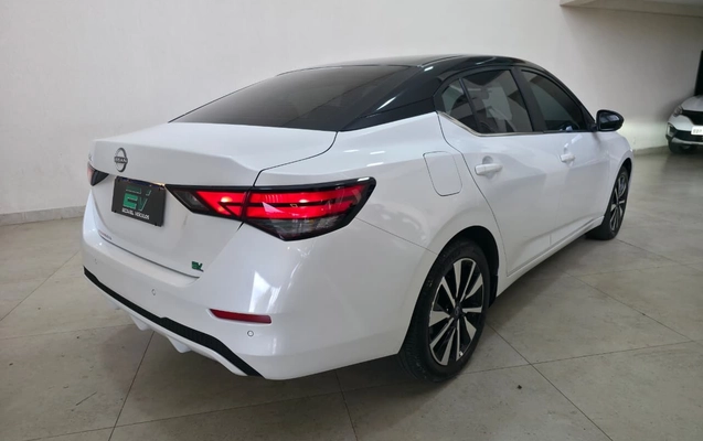 imagem-https://www.socarrao.com.br/sc-vehicle-images-prod/3347960/1787259437494-16dd61b1-e9ce-4f7a-8ca8-97e55ea00b80.jpg