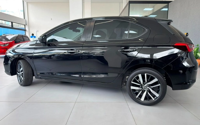 imagem-https://www.socarrao.com.br/sc-vehicle-images-prod/3347981/1789751653577-gb-50a5c77.jpeg