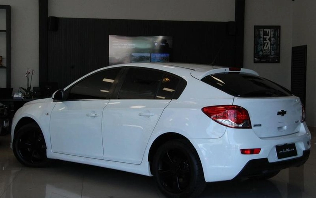 imagem-https://www.socarrao.com.br/sc-vehicle-images-prod/3348028/1787587105657-8400390_7_B_b261086bf4.jpeg