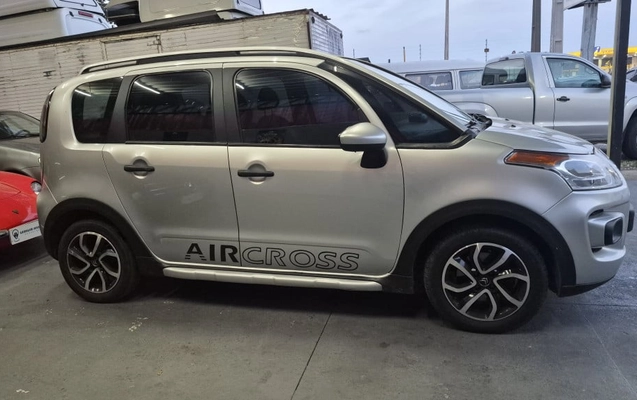 imagem-https://www.socarrao.com.br/sc-vehicle-images-prod/3348033/1787259704701-vehicle_image_1787259537_84d153a7bb744c83f5503093667044d2.jpeg