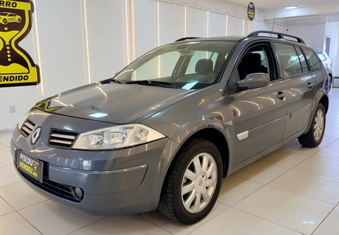 Renault Megane 2011 Cinza — foto 1 de 3