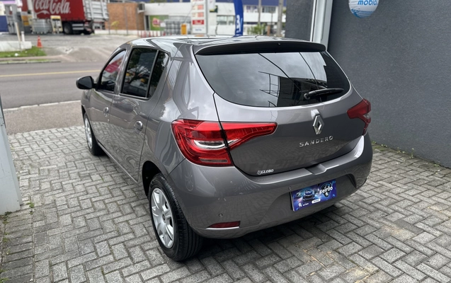 imagem-https://www.socarrao.com.br/sc-vehicle-images-prod/33483/1786634985859-vehicle_image_1767721834_66db9ebba0e7925d2cbc853d23941e72.jpeg