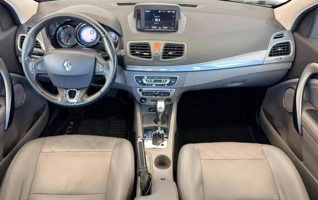 imagem-https://www.socarrao.com.br/sc-vehicle-images-prod/3348890/1789670163534-8366589_13_B_25504b33aa.jpeg