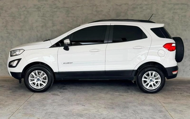 imagem-https://www.socarrao.com.br/sc-vehicle-images-prod/3348900/1789670131420-8382598_6_B_d58ae6f830.jpeg
