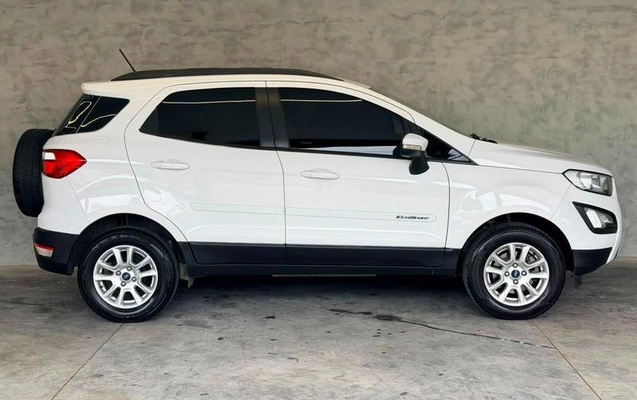 imagem-https://www.socarrao.com.br/sc-vehicle-images-prod/3348900/1789670131421-8382598_17_B_1ae7c5b278.jpeg